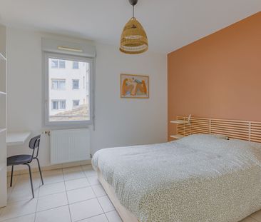 Beau T2 meublé avec balcon et garage, - Photo 4