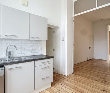 Appartement te huur in Etterbeek voor € 1.000 met 1 slaapkamer - Foto 1