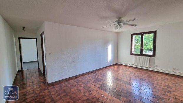 Location Appartement 3 pièces 82m² PONT DU CHATEAU 63430 - Photo 1