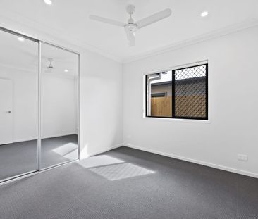 Stylish Home in South Maclean - Photo 4