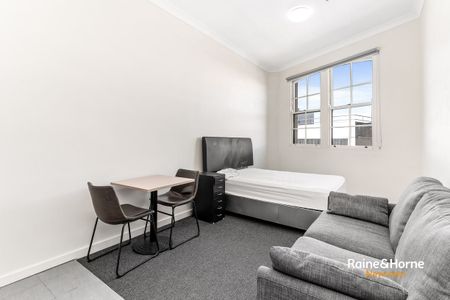 418/304-308 King Street, Newtown, NSW 2042 - Photo 4