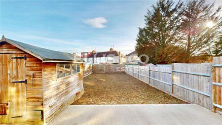 3 bedroom end of terrace house to rent - Photo 4