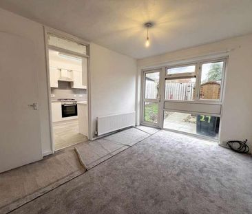 Berkely Path, Luton, LU2 - Photo 2