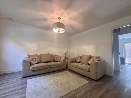 Stoneham Way, Basingstoke, Hampshire, RG24 - Photo 2