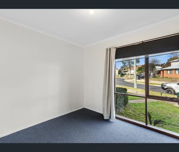 7 Martindale Crescent, Seymour, Vic 3660 - Photo 5