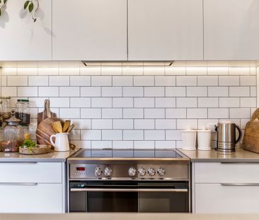 Urban Oasis - Huge Section Moments from Sylvia Park - Photo 6