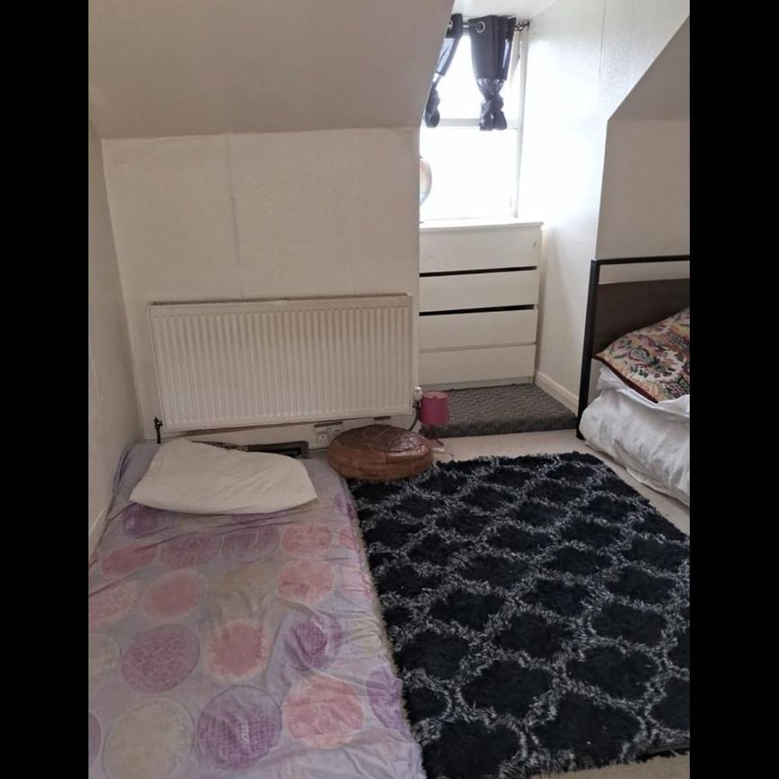 1 Bed Flat, Fordwych Road, NW2 - Photo 1