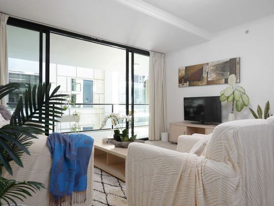 Fully Furnished, Freshly Renovated City Retreat — Ready to Move In - Photo 1