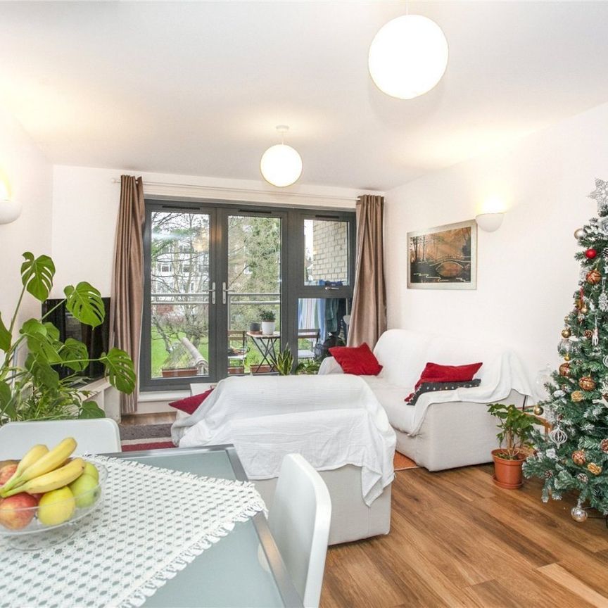 61 Station Road, Barnet, London, EN5 - Photo 1