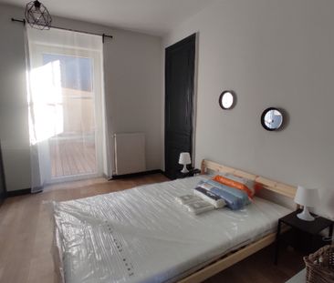 T2 MEUBLE AVEC TERRASSE - Photo 4