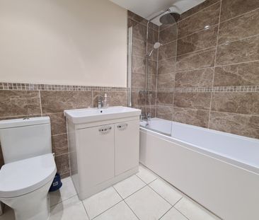 2 bedroom apartment to rent - Photo 2