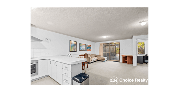 City living - Beautiful semi furnished unit - Hurry this wont last!!!! - Photo 1