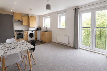 2 bedroom apartment to rent - Photo 5