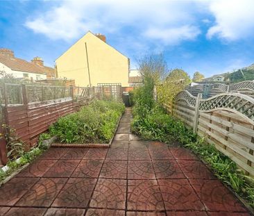 3 bedroom terraced house to rent - Photo 6