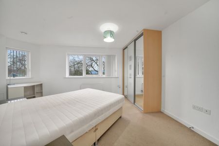 Evelyn Court, E3, London - Photo 4