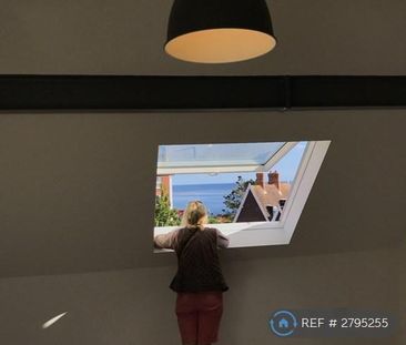 3 bedroom maisonette to rent - Photo 2