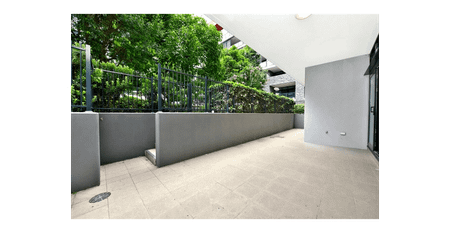 Modern 2-Bedroom Apartment with Secure Parking in Rhodes - Photo 4