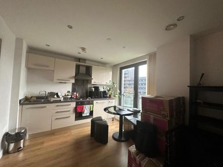 1 bedroom flat to rent - Photo 2