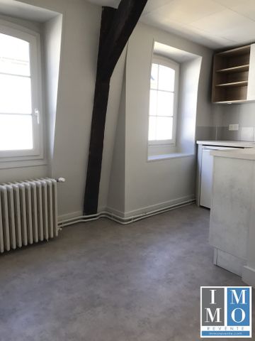 PLACE GORDAINE BEL APPARTEMENT T3 - Photo 4
