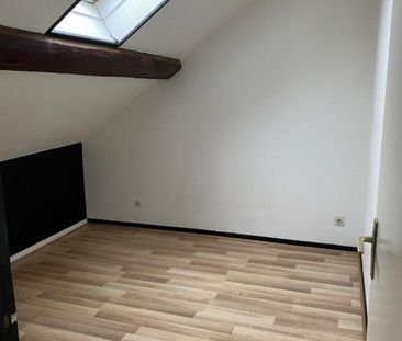 APPARTEMENT F2 RUE DES CHAVANNES - Photo 2