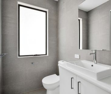 1/18 Mines Road, Ringwood - Photo 2
