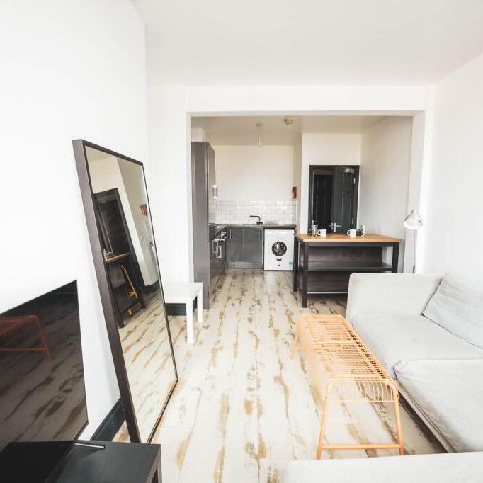 Apartment 3 Stranmillis Road, Belfast, BT9 5AE - Photo 1