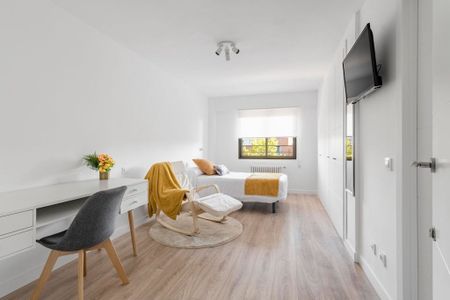 Avenida de Pablo VI, Pozuelo de Alarcón, Community of Madrid 28224 - Photo 5