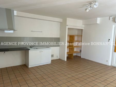 Location Appartement 2 pièces 38m² VALREAS 84600 - Photo 2