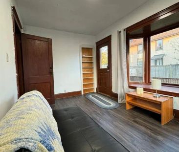 364 GLENDALE AVENUE - Photo 2