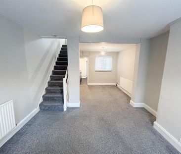 2 bedroom house to rent - Photo 2