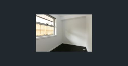 Luxury Townhouse in Essendon! - Photo 3