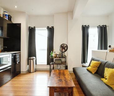 1 bedroom flat to rent - Photo 2