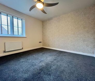 4 bedroom detached house to rent - Photo 5