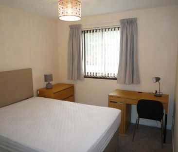 2 bedroom flat to rent - Photo 6