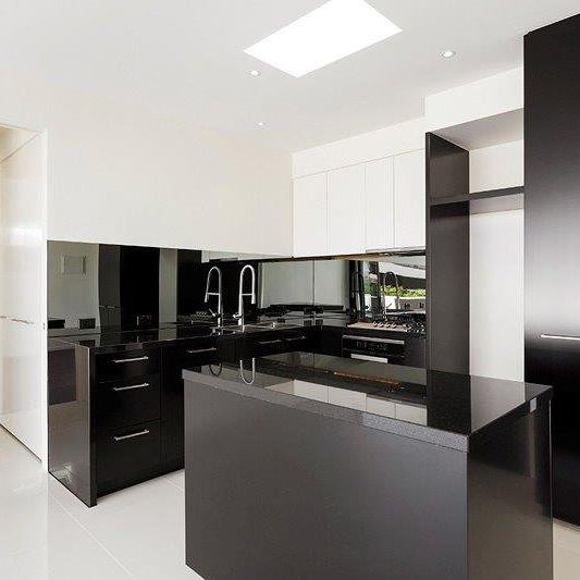 Modern Luxury With The Ultimate In Convenience - Photo 1