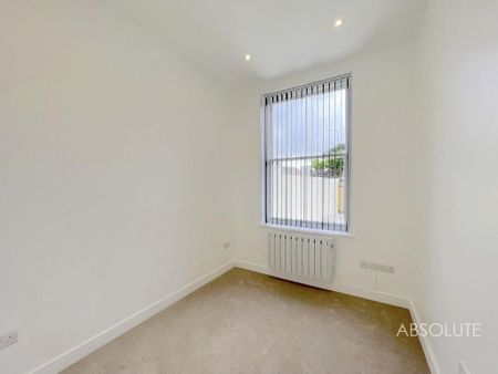 1 bedroom ground floor flat to rent - Photo 3