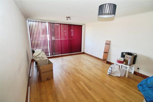 Talbot Close, SOUTHAMPTON - Photo 1