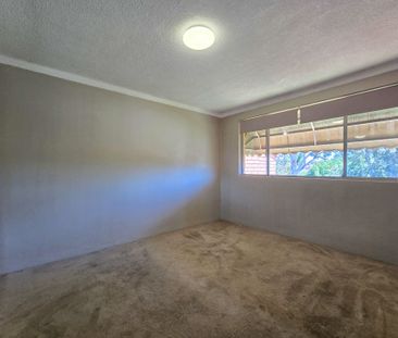 Convenient Living in Macquarie Fields - Photo 3