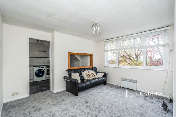 2 bedroom apartment to rent Christine Court, Cobbett Road, Southampton, SO18 - Photo 1