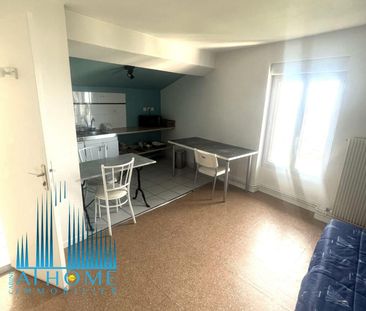 Location Appartement 21m² ST ETIENNE 42000 - Photo 1