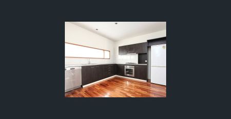 Spacious inner city living. - Photo 5