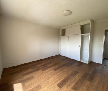 Recently Painted & Floorboards Throughout - Photo 1