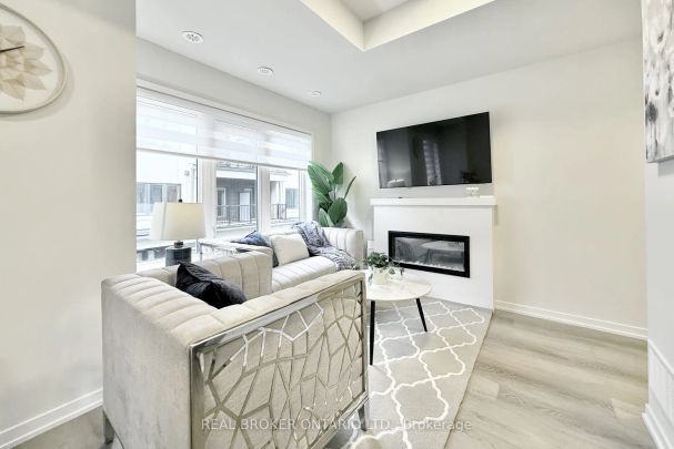 45 Matawin Lane #45 - Photo 1