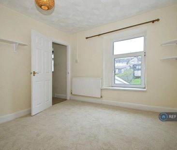 2 bedroom semi-detached house to rent - Photo 6