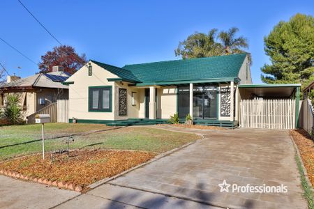 5 Renniks Street, Mildura VIC 3500 - Photo 2