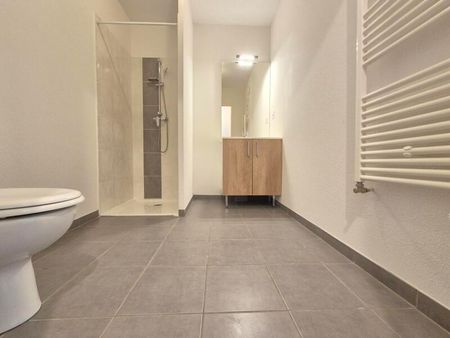 Location Appartement 1 pièce 23m² ROYAN 17200 - Photo 4