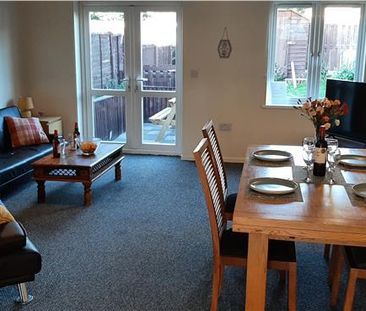 4 bedroom detached house to rent - Photo 6