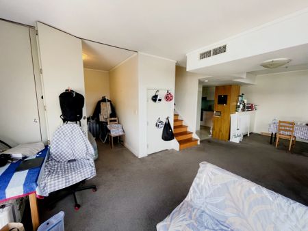 3 bed 3 bath*1005 - Photo 3