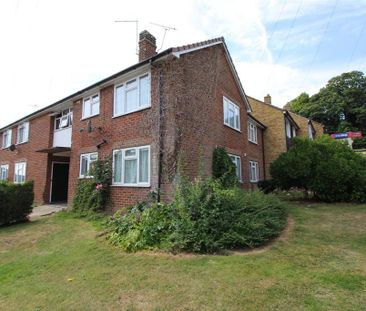 3 bedroom flat to rent - Photo 6