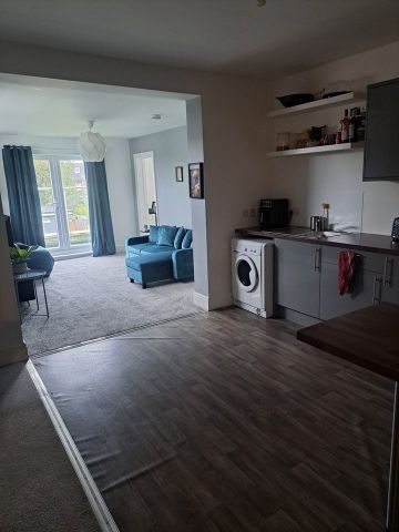 2 Bed Flat, Norbury Crescent, SW16 - Photo 3